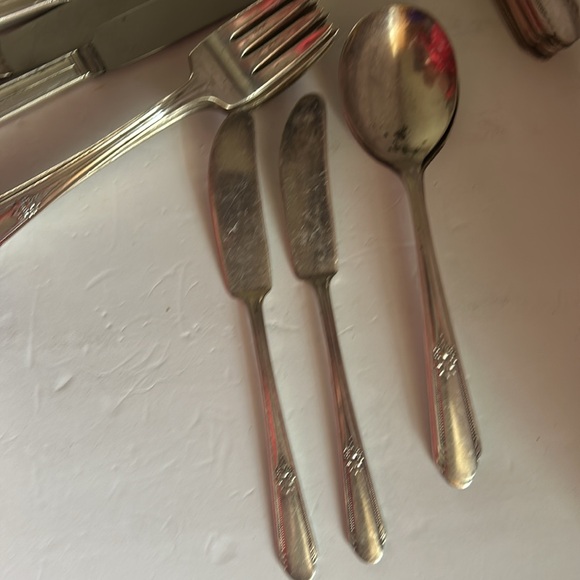 Wm Rogers Memory Hiawathaa Pattern Flatware - Picture 5 of 8